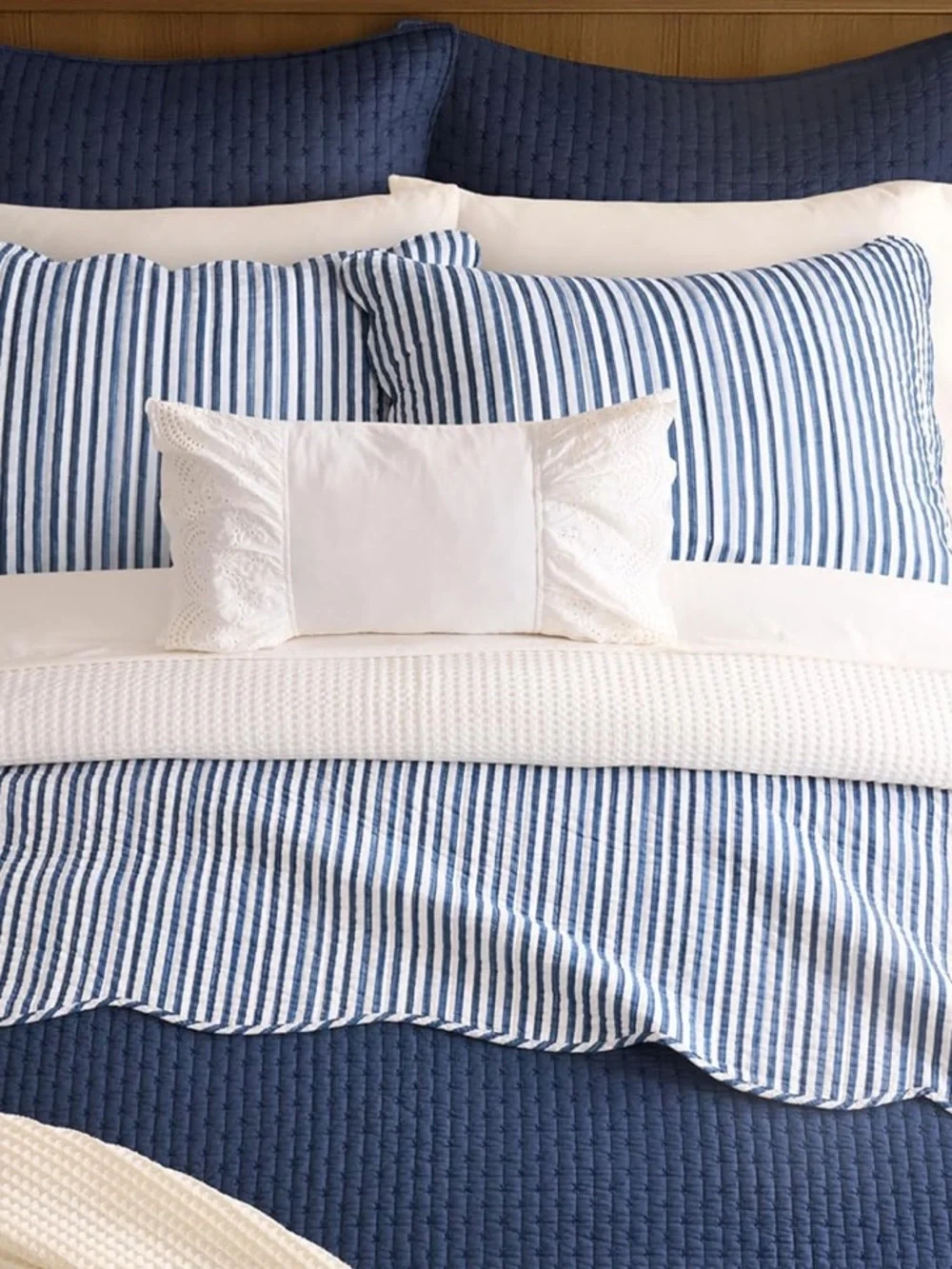 🆕 PB Style Navy Blue White Striped Cotton Quilt Coverlet Scalloped Trim Set NWT